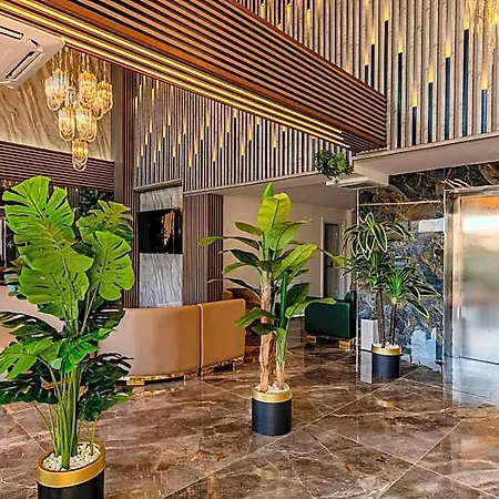 Airport Waves 4*