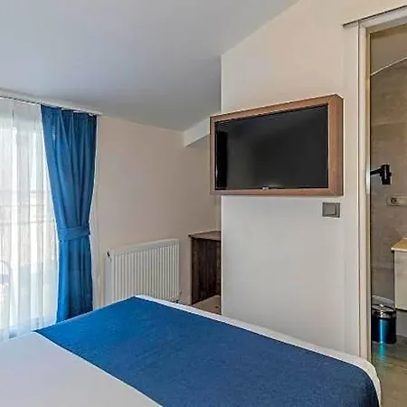 Airport Waves Hotel Istanbul